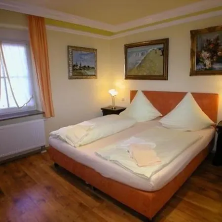 Апартаменты Wunderschoenes Mit Garten Und Terrasse *