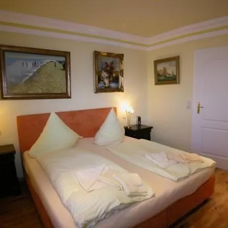 Апартаменты Wunderschoenes Mit Garten Und Terrasse *